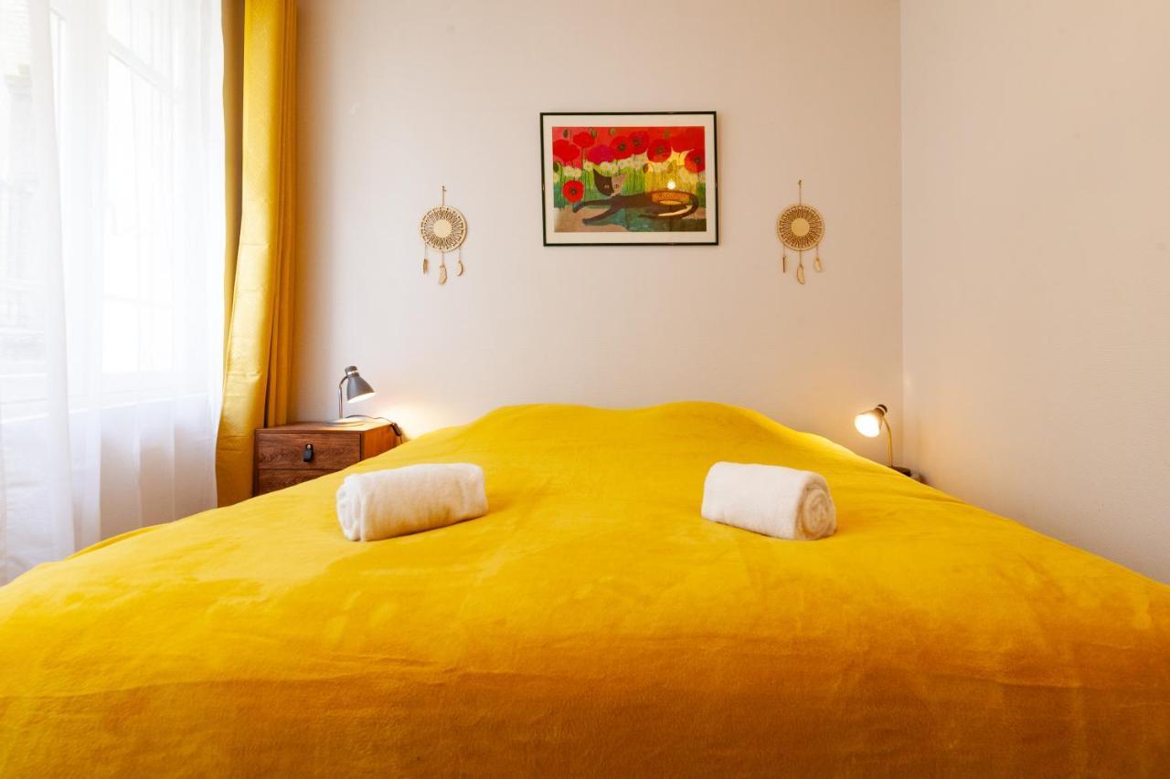 Le Patio - Hypercentre - Cour Au Calme - Wifi Apartment Vannes Ngoại thất bức ảnh