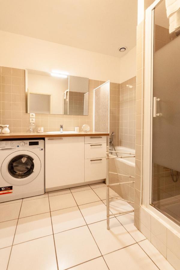 Le Patio - Hypercentre - Cour Au Calme - Wifi Apartment Vannes Ngoại thất bức ảnh